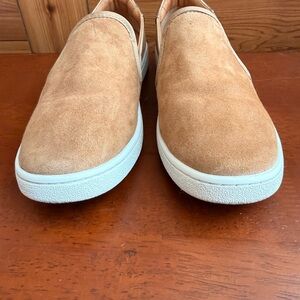 UGG Cas Slip-On Suede Leather Sneakers US 8.5 EU 39.5